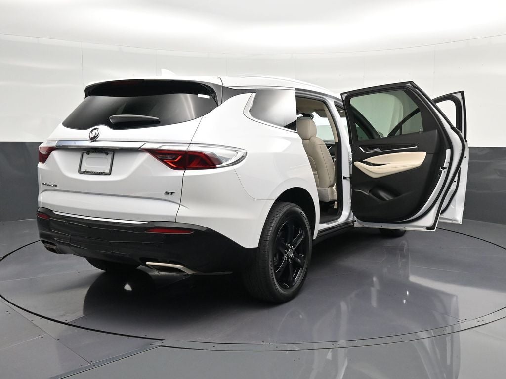 2024 Buick Enclave Essence