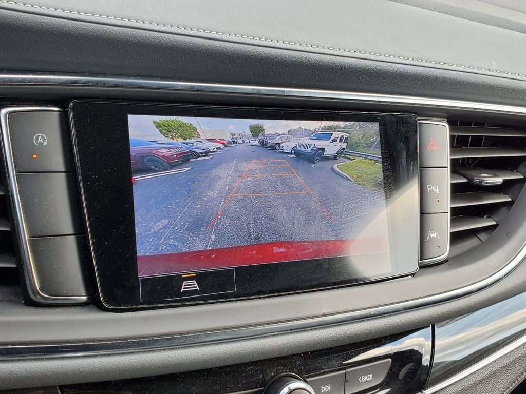 2024 Buick Enclave Essence