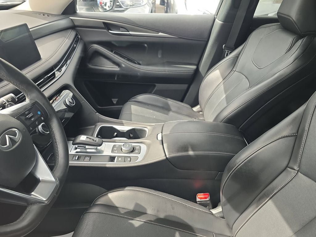 2024 INFINITI QX60 LUXE