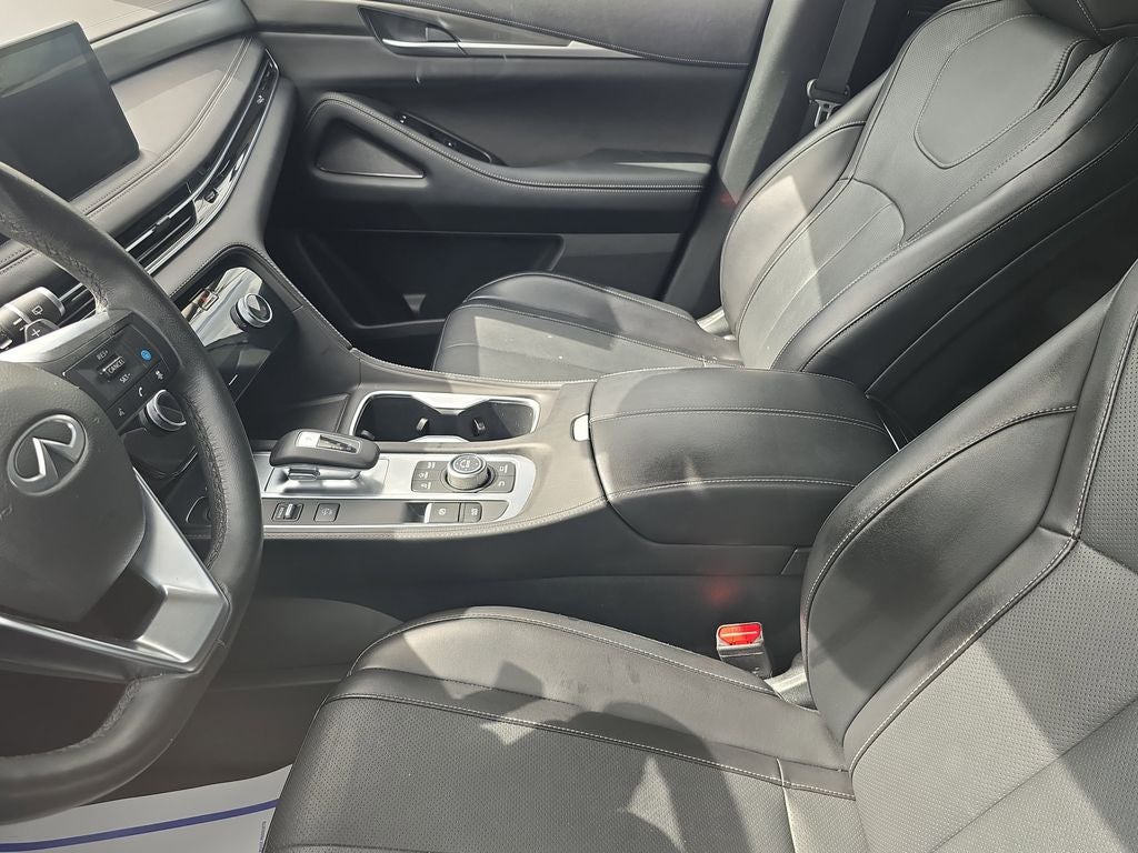 2024 INFINITI QX60 LUXE