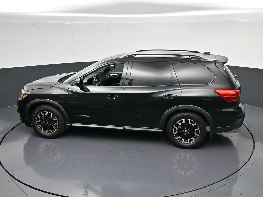 2020 Nissan Pathfinder SV
