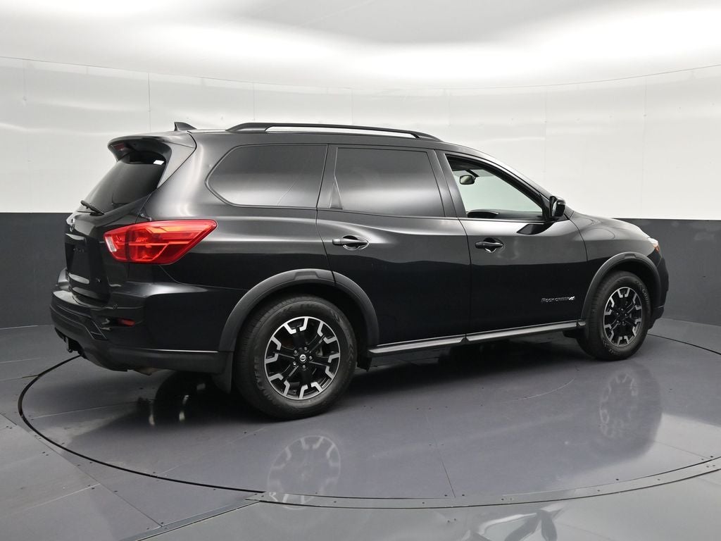 2020 Nissan Pathfinder SV