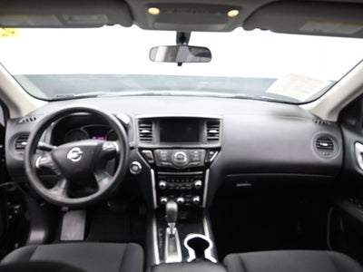 2019 Nissan Pathfinder S