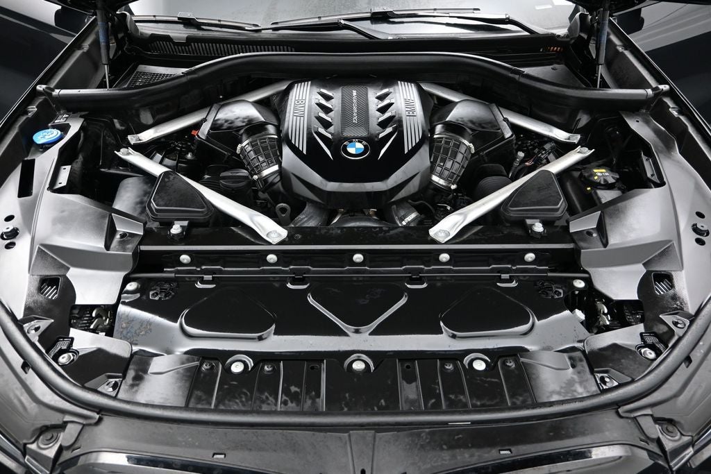 2023 BMW X6 M50i
