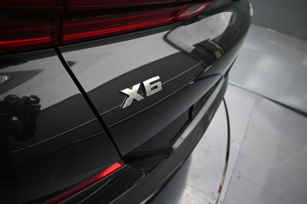 2023 BMW X6 M50i