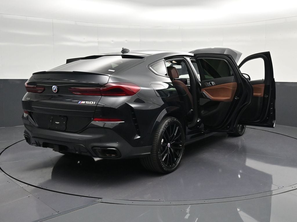 2023 BMW X6 M50i