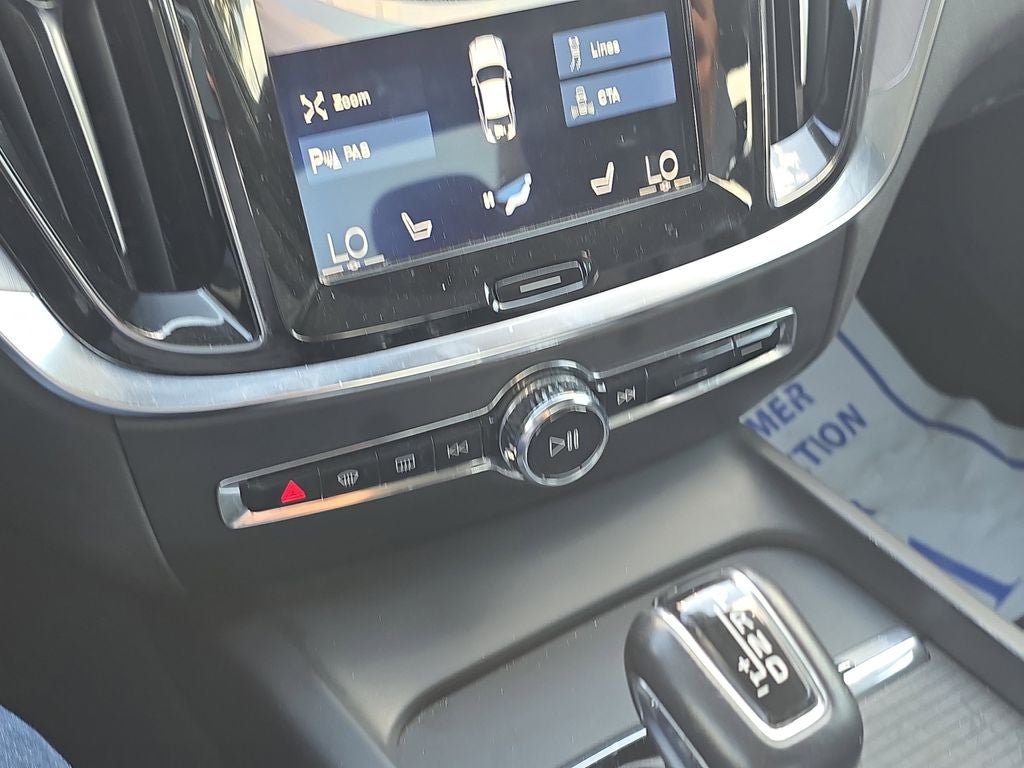 2020 Volvo S60 T5 Momentum