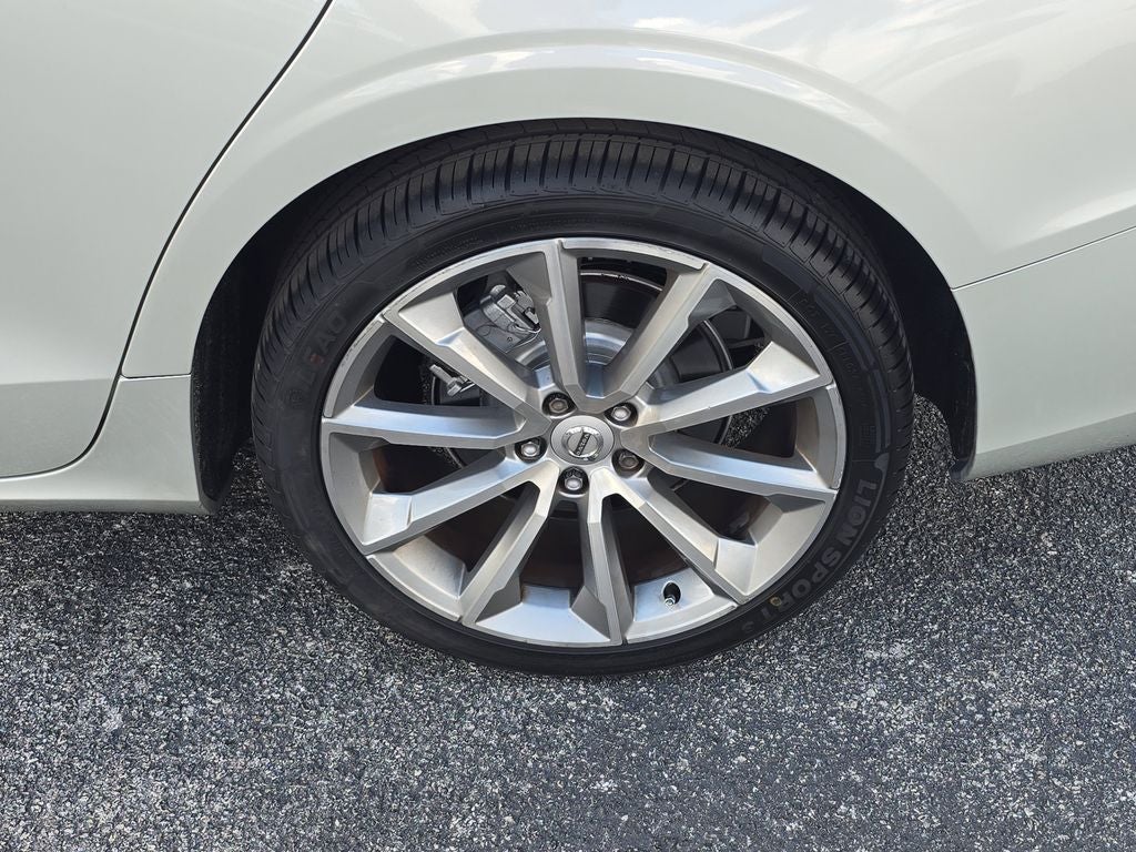 2020 Volvo S60 T5 Momentum