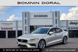 2020 Volvo S60 T5 Momentum