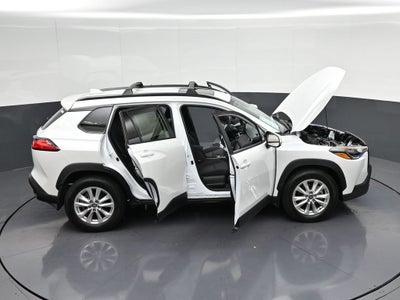 2024 Toyota Corolla Cross LE