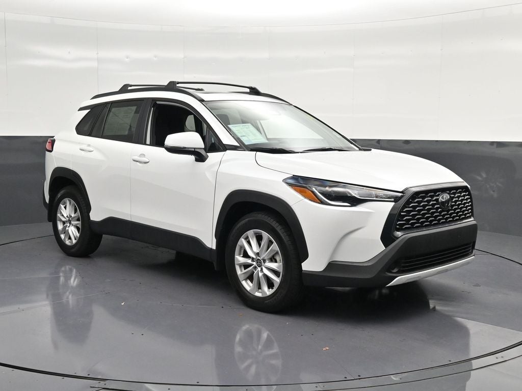 2024 Toyota Corolla Cross LE