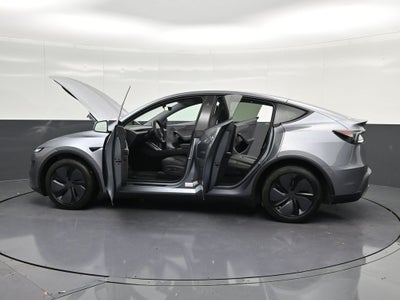 2026 Tesla Model Y Premium