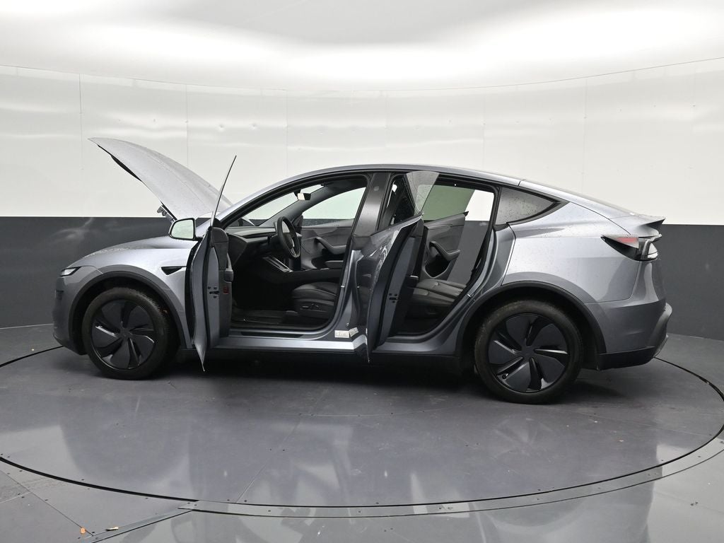 2026 Tesla Model Y Premium