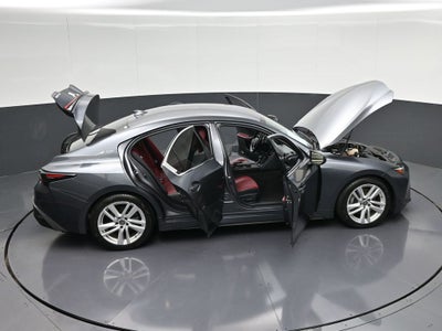 2021 Lexus IS 300