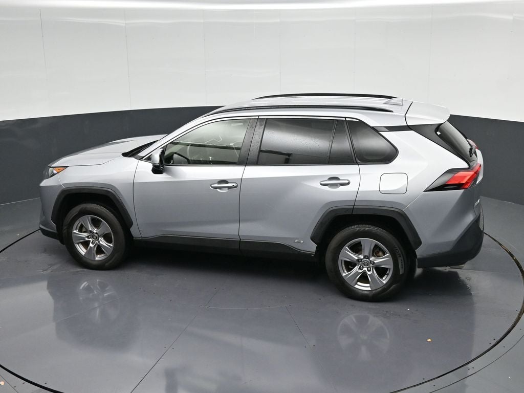 2022 Toyota RAV4 Hybrid LE