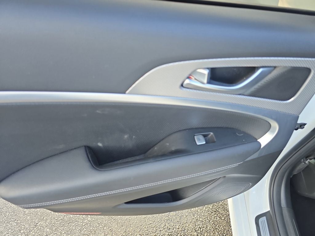 2022 Genesis G70 2.0T