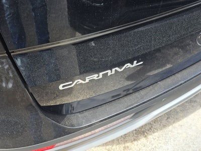 2024 Kia Carnival LX