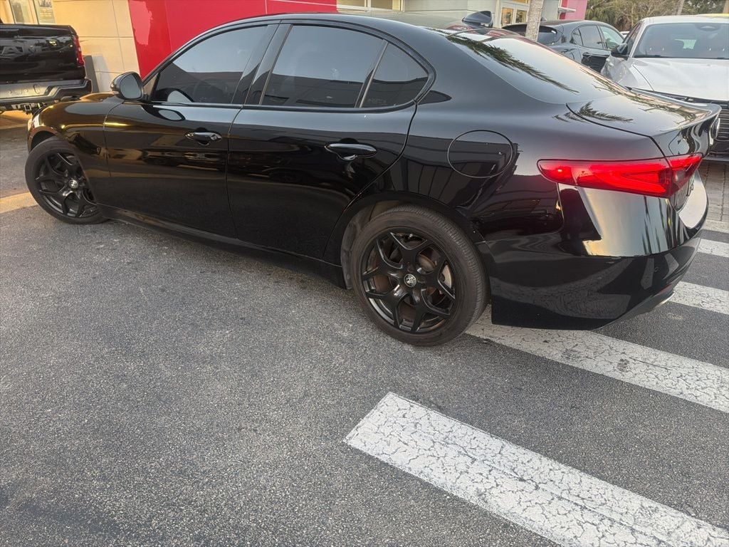 2021 Alfa Romeo Giulia RWD