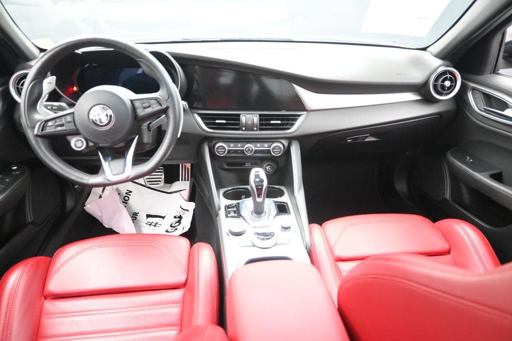 2025 Alfa Romeo Giulia Base