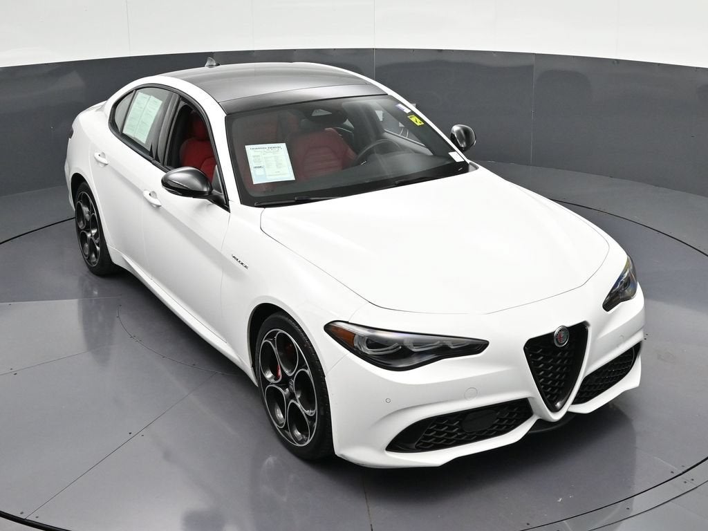 2025 Alfa Romeo Giulia Base