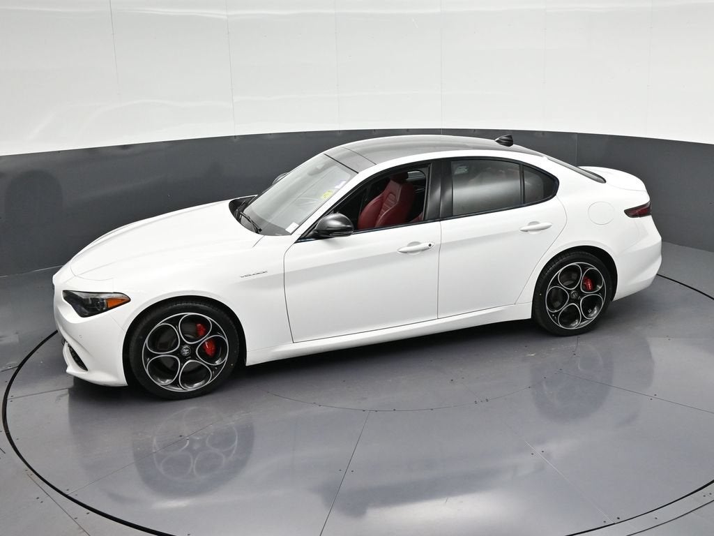 2025 Alfa Romeo Giulia Base