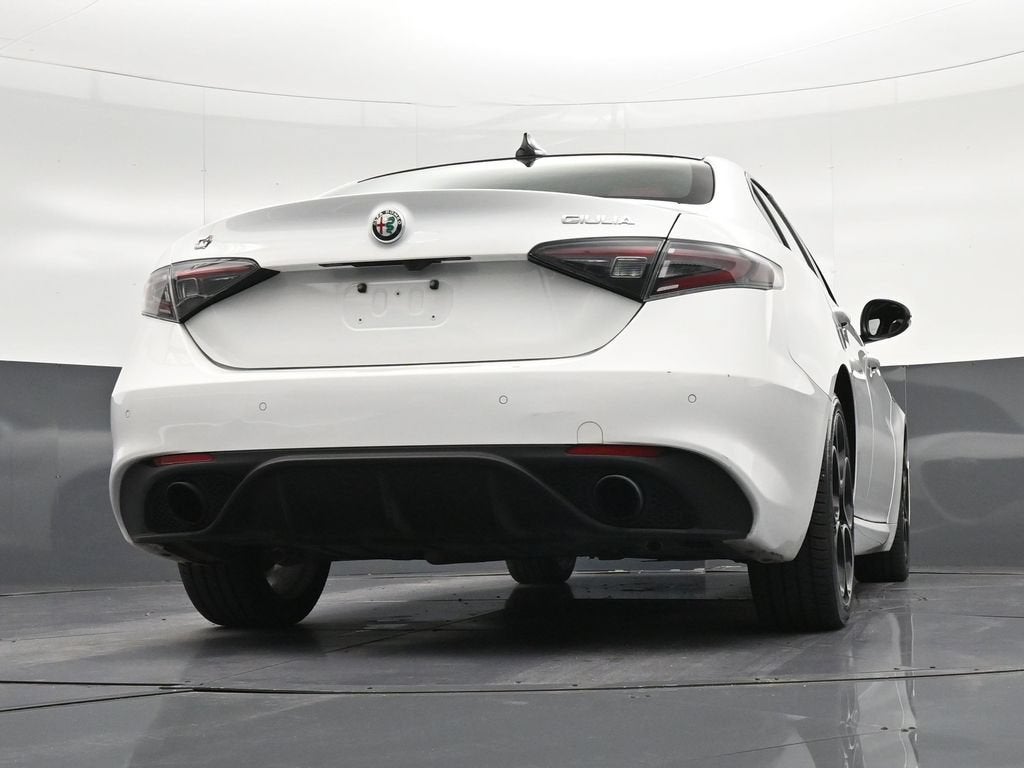 2025 Alfa Romeo Giulia Base
