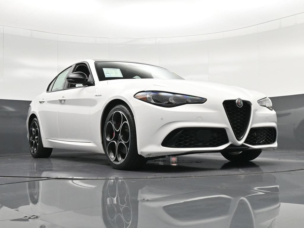 2025 Alfa Romeo Giulia Base