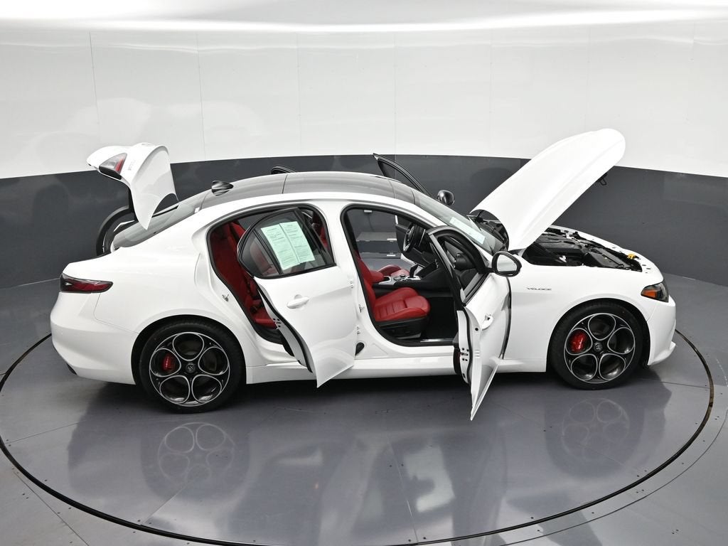 2025 Alfa Romeo Giulia Base
