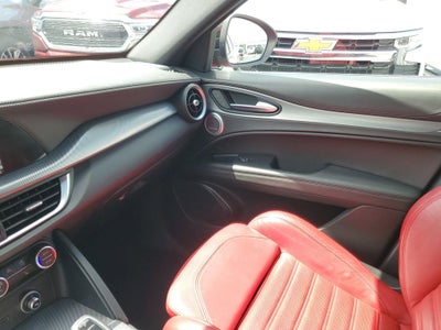 2022 Alfa Romeo Stelvio Veloce