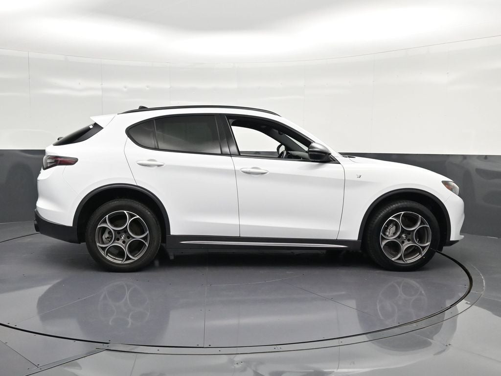 2024 Alfa Romeo Stelvio Ti
